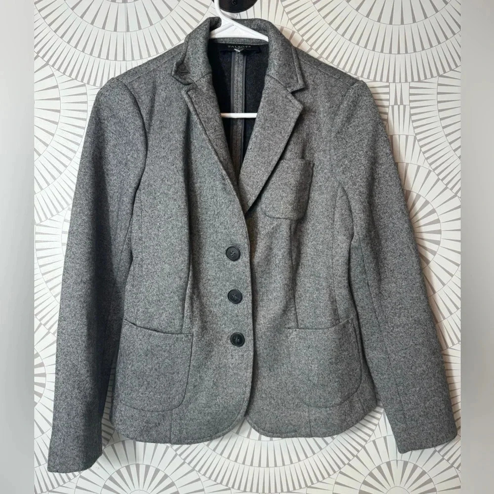 Talbot’s Petites‎ Women’s Gray Three Button Blazer Pockets Size 2P Wool Blend